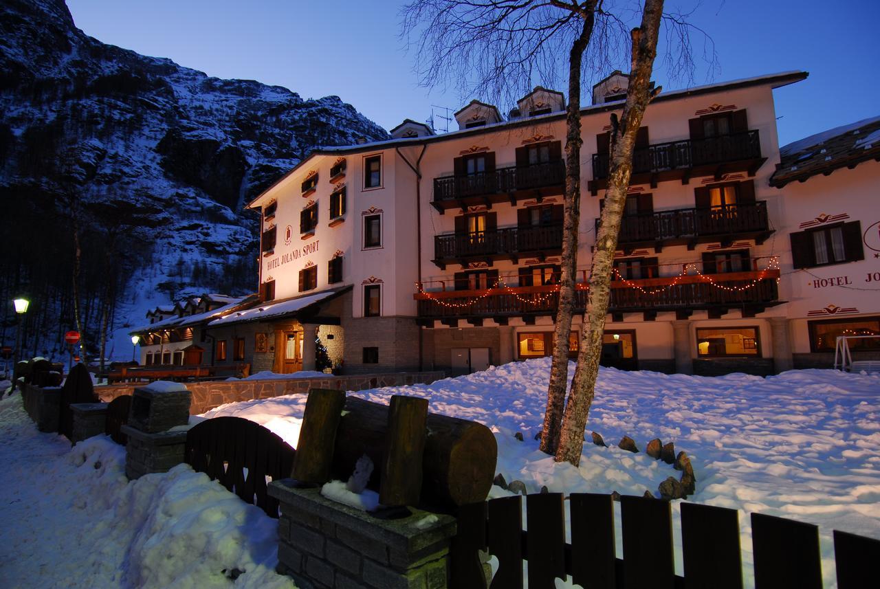 Hotel Jolanda Sport Грессоне-Ла-Триніте Екстер'єр фото